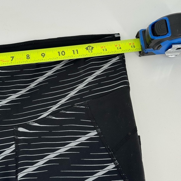 Athleta Women's Interval Leggings - Picture 6 of 12